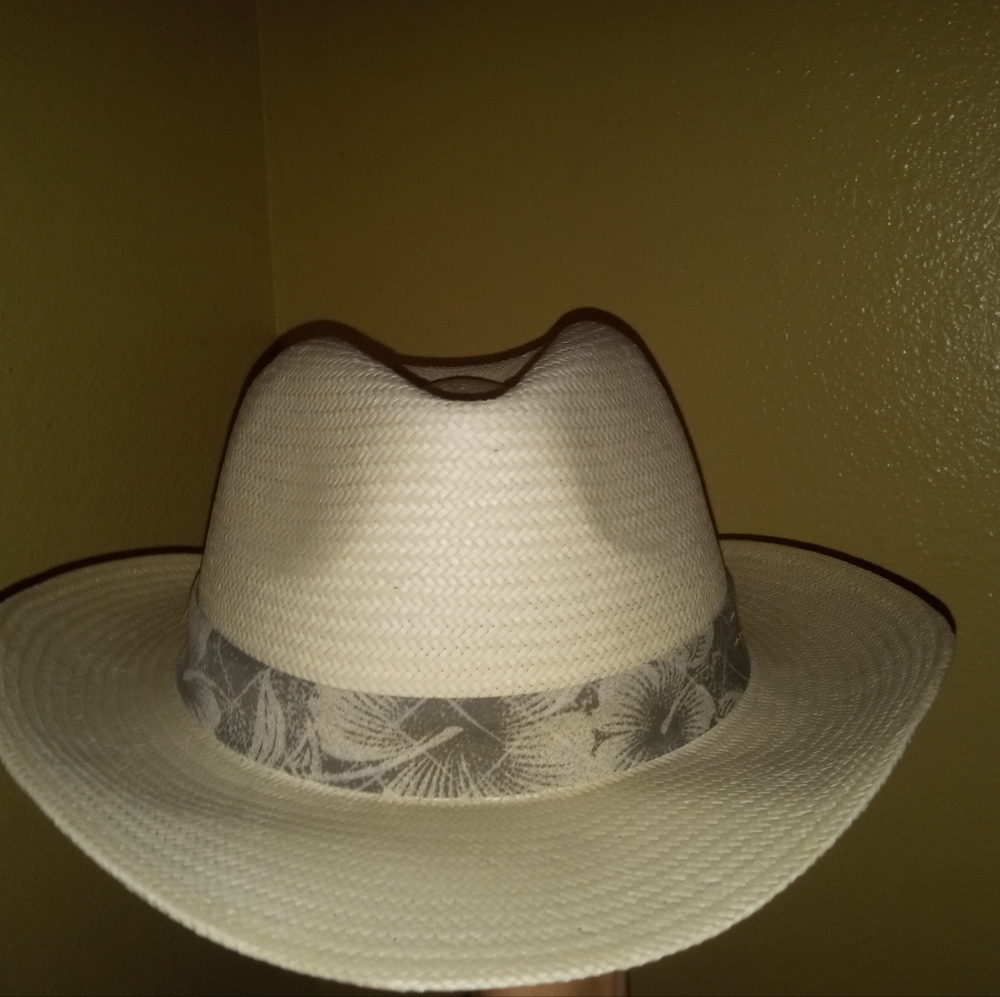 Men's Panama Jack New tags on safari hat with tropical patterned hatband